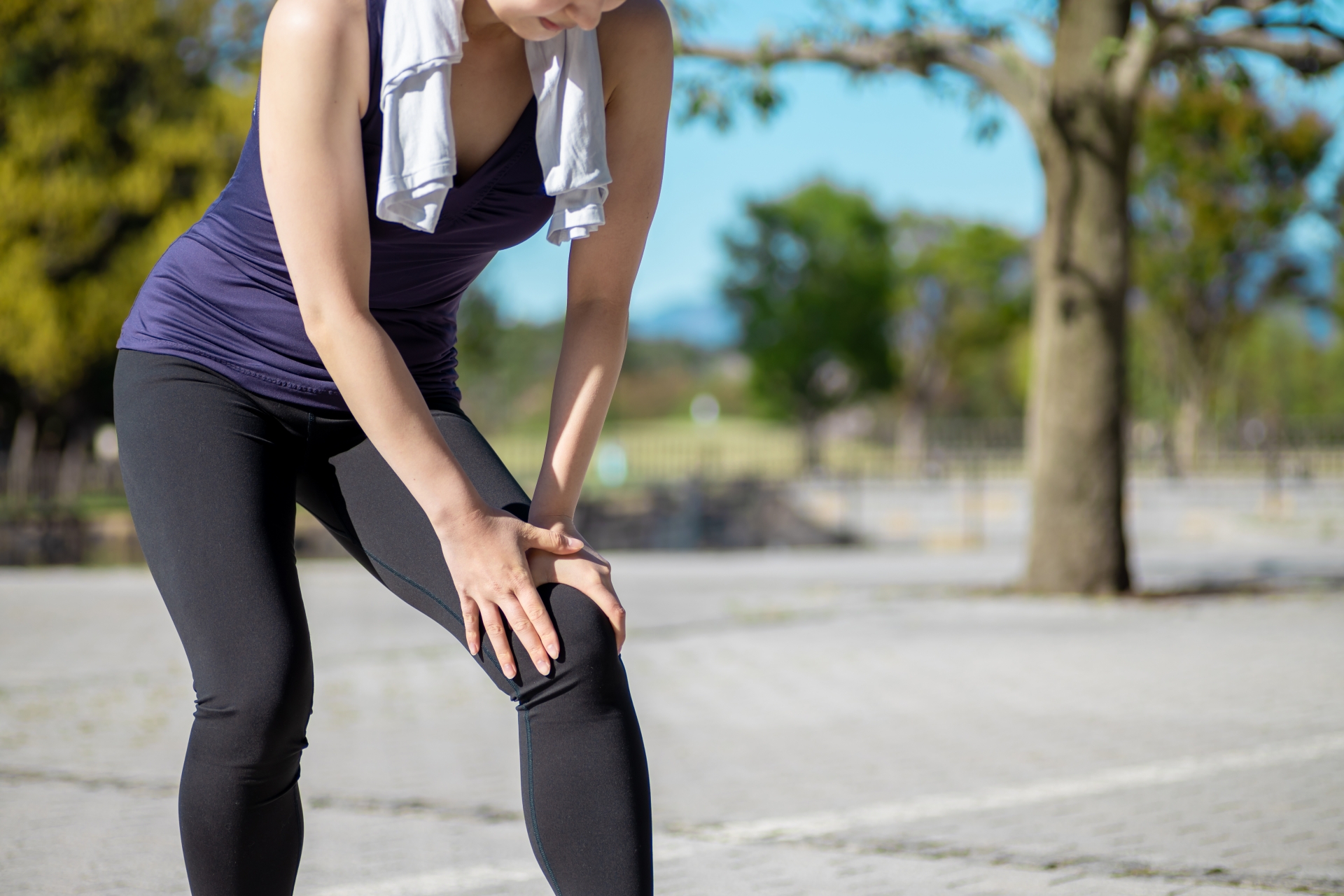 マラソンやランニングで起こる膝の痛みの原因と対処法